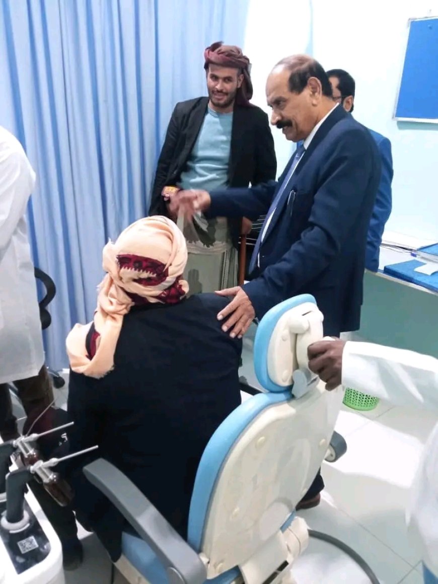 الوكيل الدغاري يتفقد هيئة مستشفى محمد بن زايد التعليمي ويشيد بالخدمات الطبية المقدمة للمواطنين