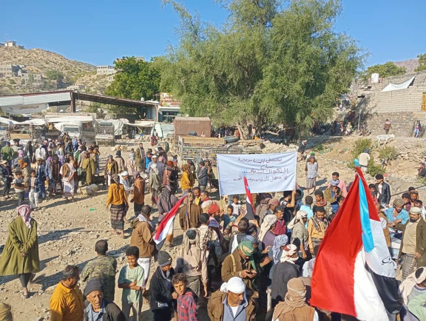 انتقالي يافع سباح ينظم مسيرة ومهرجاناً خطابياً احتفاءً بالذكرى الـ58 لعيد الاستقلال