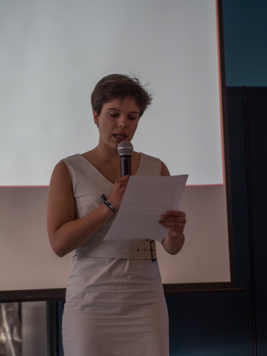 السيدة Anaïs Larue… شخصية شبابية بلجيكية تتقدم لقيادة المركز الثقافي اليمني البلجيكي