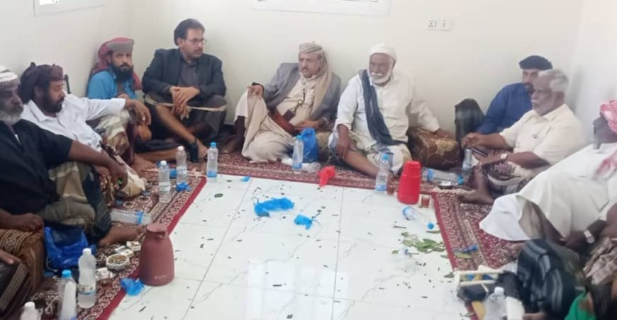 بتوجيهات المحافظ ابن الوزير.. الوكيل باعوضة يلتقي مشايخ آل باقطمي بسبب خلاف في الخزمة