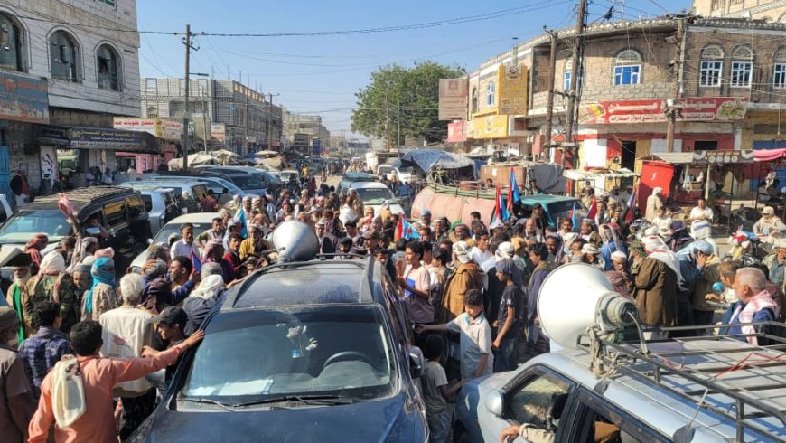 أبناء مديرية لودر يخرجون في مسيرة حاشدة تأييداً لمليونية وادي حضرموت ودعماً للقوات المسلحة الجنوبية