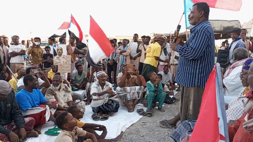 يحدث الان : احتفالات شعبية في مديرية بروم ميفع في مدينة السفال احتفاءا بتحرير وادي وصحراء حضرموت (صور)