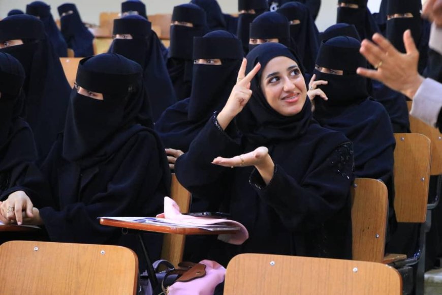 كلية العلوم الإدارية عدن تنظم ندوة علمية بمناسبة اليوم العالمي للمعاق