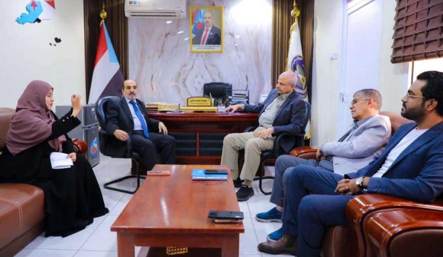 فريق التوجيه والرقابة الرئاسي يناقش خطط وترتيبات النزول الميداني في العاصمة عدن