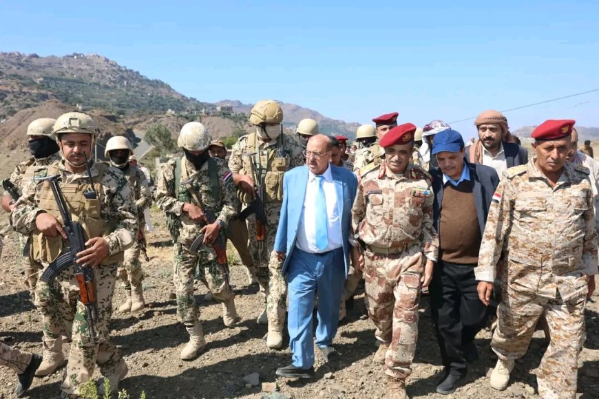 رئيس مجلس النواب يتفقد جاهزية اللواء 35 مدرع ويزور مديريتي المواسط والشمايتين