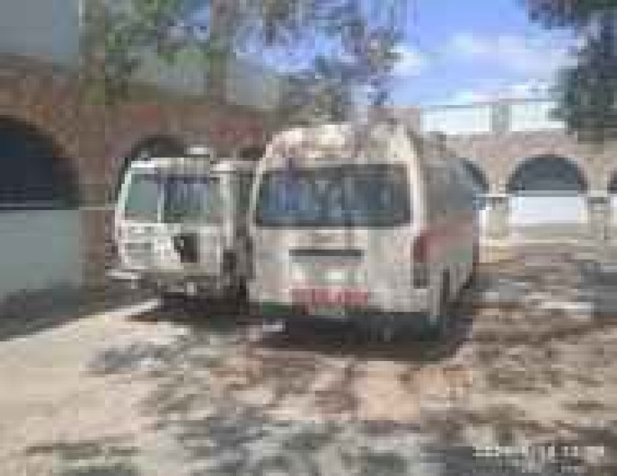 مكتب الصحة بأحور يطالب وزير الصحة بالتدخل العاجل لإصلاح سيارات الإسعاف مستشفى احور