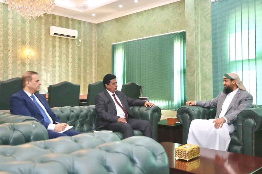 عضو مجلس القيادة "المحرّمي" يلتقي الأمين العام لمجلس الوزراء