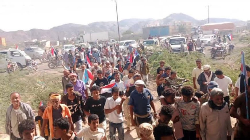 انتقالي الملاح ردفان ينظم مسيرة  كبرى احتفالا بانتصارات القوات المسلحة الجنوبية