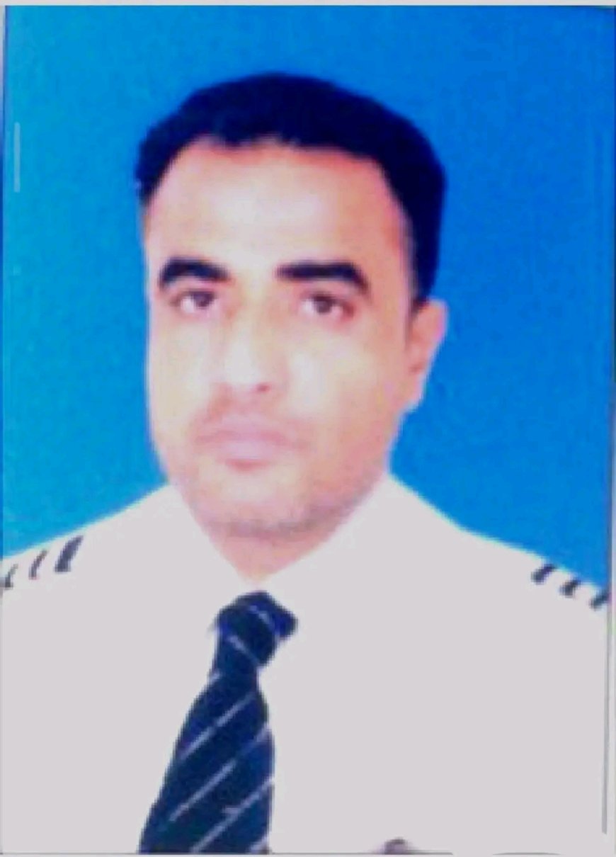 وزير النقل يكلف مصعب صالح حيمد قائماً بأعمال مدير عام مطار الغيضة الدولي بالمهرة