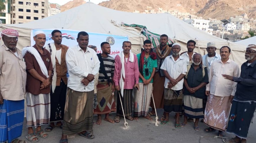 استجابة لدعوة تنفيذية انتقالي حضرموت أبناء بروم ميفع يشاركون في مخيم الاعتصام المفتوح بالمكلا