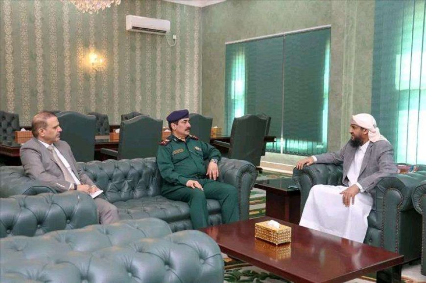 المحرّمي يلتقي وزير الداخلية لمناقشة مستجدات الأوضاع الأمنية وسبل ترسيخ دعائم الأمن والاستقرار