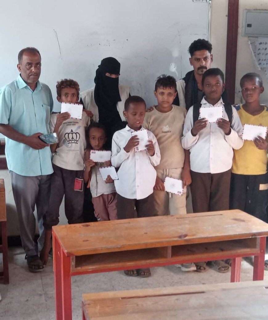 مؤسسة ثمار الخير توزع مبالغ مالية بمناسبة اليوم العالمي لذوي الإعاقة في منطقة الكود