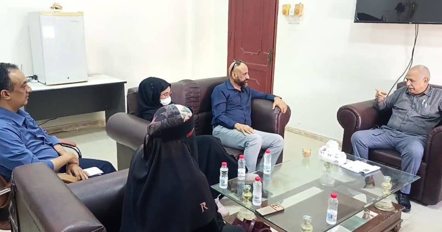 مدير صحة عدن يؤكد أهمية تعزيز الشراكة بين القطاعين العام والخاص لتحسين جودة الرعاية الصحية