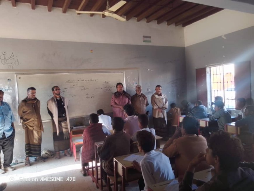 مدير عام ميفعة ومدير مكتب التربية يدشّنان الاختبارات الفصلية للعام الدراسي 2025-2026 في مدارس المديرية