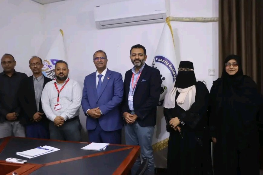 الزَعُوري يبحث مع منظمة رعاية الأطفال تعزيز التنسيق في مجالات الحماية الاجتماعية وحماية الطفل