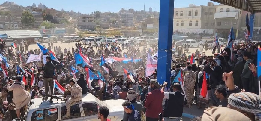 أبناء مديرية لبعوس يخرجون في مسيرة جماهيرية تأييدا للانتصارات التي حققتها القوات المسلحة الجنوبية