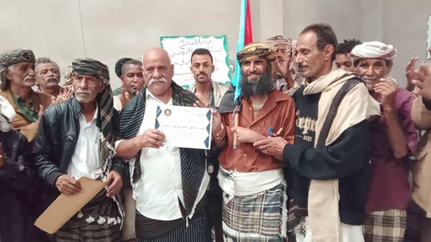 قصة نضال معاق يرفع راية الوطن الجنوبي عالية خفاقة