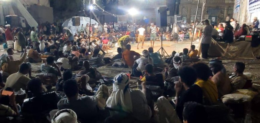 انتقالي الحوطة ينظم مهرجانا جماهيريا حاشدا في ساحة الحرية والاستقلال بالمديرية