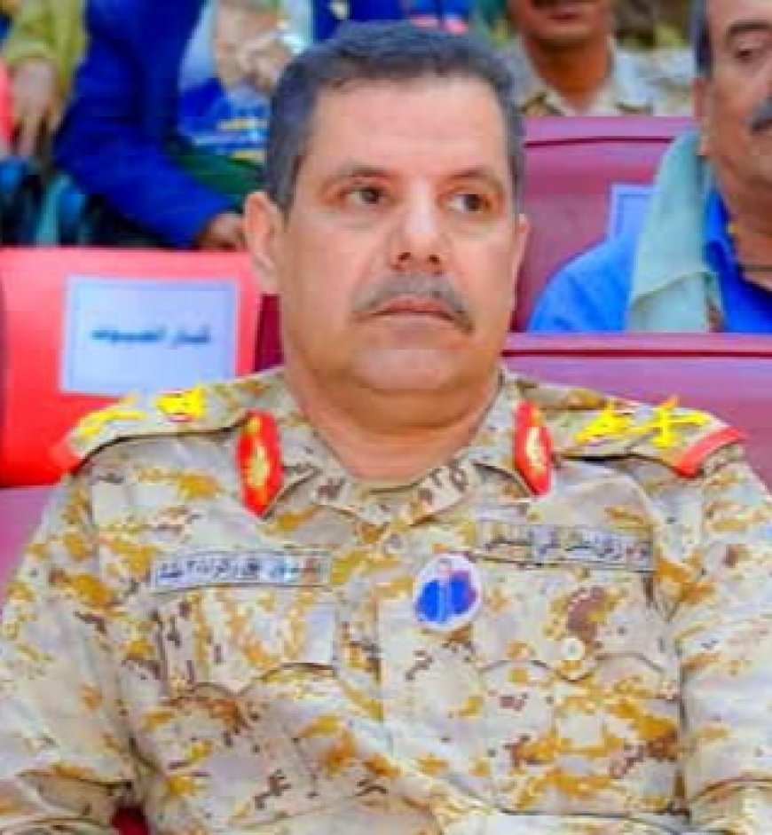 قائد محور عتق يعزي في وفاة الشيخ هشلة صالح ضيف الله العياشي