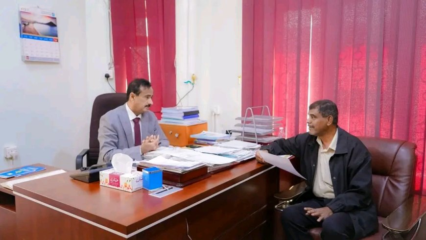 المحافظ بن الوزير يؤكد أستمرار دعم السلطة المحلية لمركز علاج الأورام وتوجه لإنشاء مركز متكامل ضمن المدينة الطبية بعتق