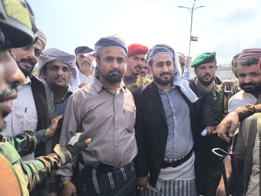 الشيخ منير الجعدي يشارك الوفود في فعالية ساحة العروض ويبارك الحضور الشعبي