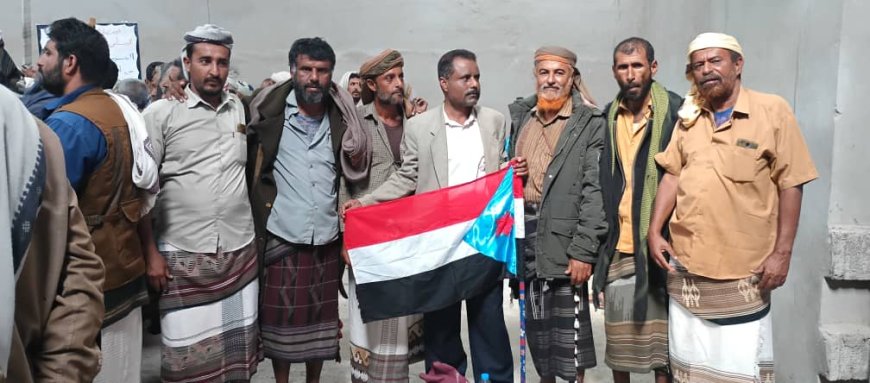 مشاركة فاعلة لمنسقية كلية التربية لودر في ساحة الاعتصام