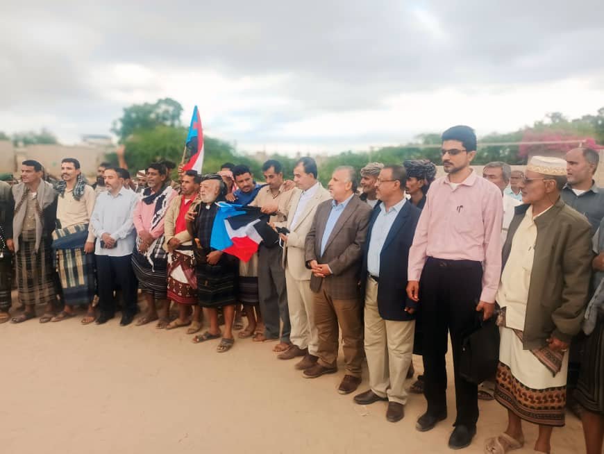 وفود مديريات يافع تصل مخيم الاعتصام المفتوح بزنجبار