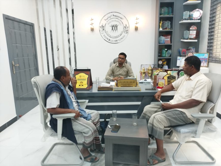 أتحاد الطائرة بوادي حضرموت يُطلع مدير عام مدير وزارة الشباب والرياضة على استعدادات منتخب الوادي والصحراء