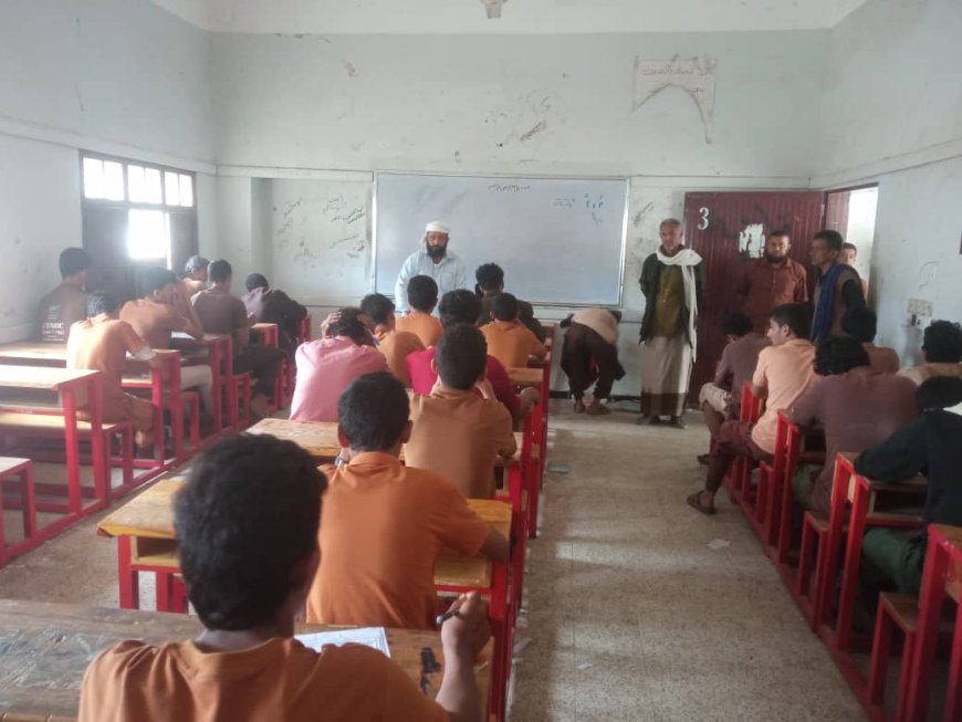 مدير مكتب التربية والتعليم بمديرية مودية يتفقد ختام امتحانات الفصل الدراسي الأول