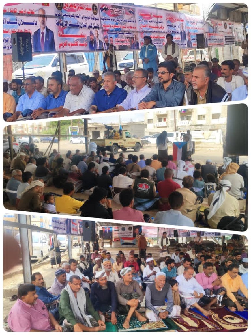 في أجواء روحانية وإصرار على المطالب.. المعتصمون في زنجبار يؤدون صلاة الجمعة للأسبوع الثاني على التوالي