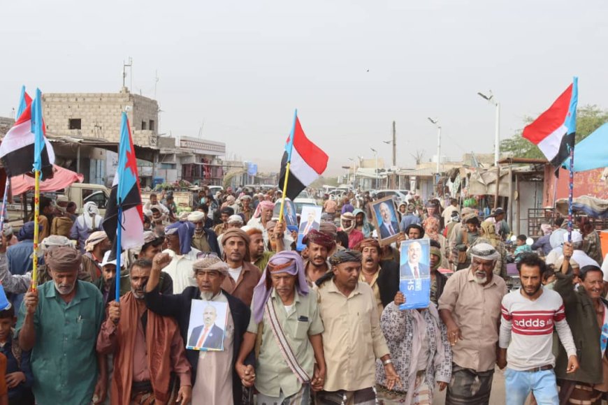 تواصل التظاهرات الشعبية في المحفد بأبين المطالبة بإعلان دولة الجنوب العربي