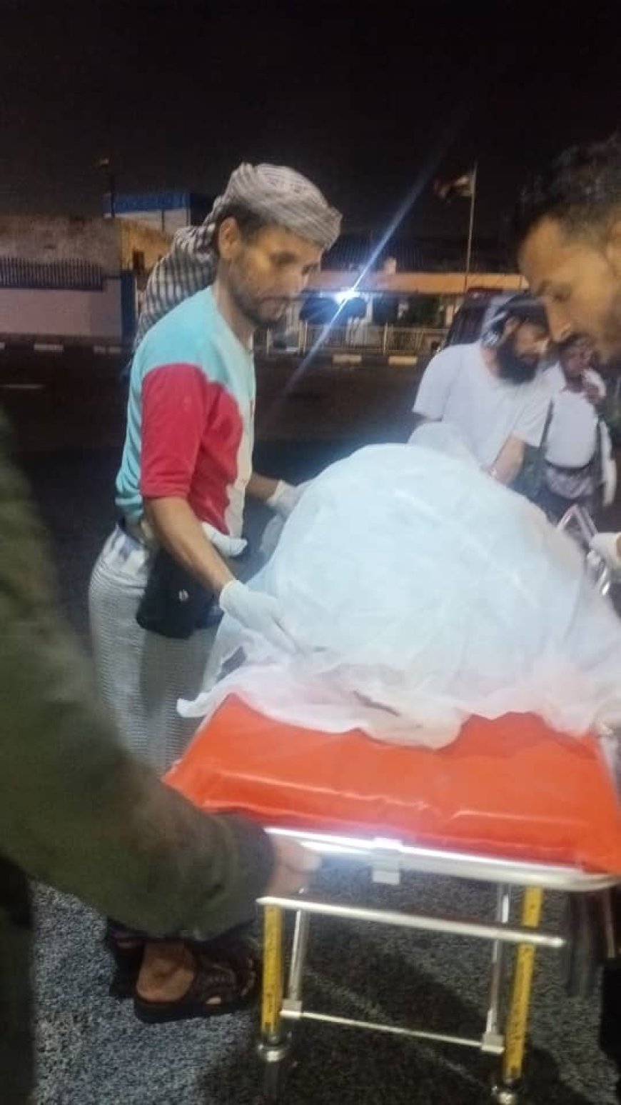 وفاة المناضل عبد الحكيم فاضل إثر نوبة قلبية أثناء مشاركته في اعتصام عدن