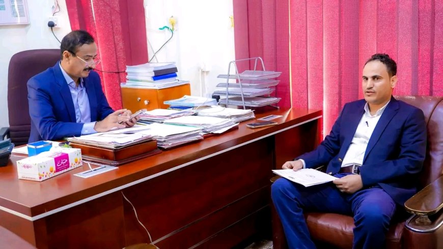 المحافظ بن الوزير يناقش مع مؤسسة الطرق والجسور بشبوة تسريع تنفيذ جسر جلعة وتأهيل الطرق الحيوية