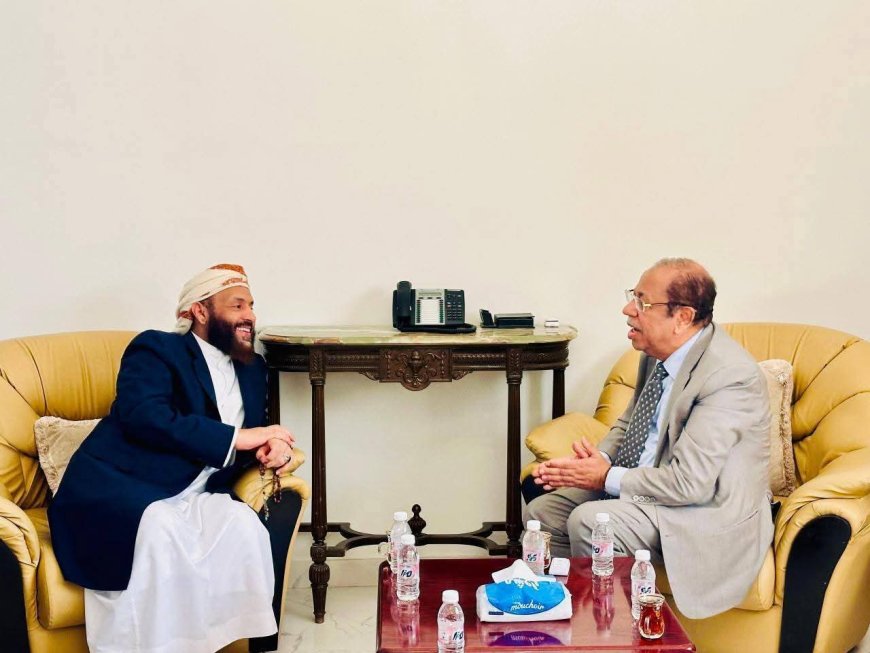 وزير الأوقاف يلتقي القنصل العام للجمهورية اليمنية في جدة لبحث تعزيز خدمات الحجاج والمعتمرين