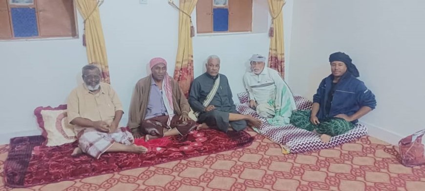 رئيس نادي مدودة الشاعر باحارثة يطمئن على صحة الأمين العام للنادي إثر وعكة صحية ألمّت به