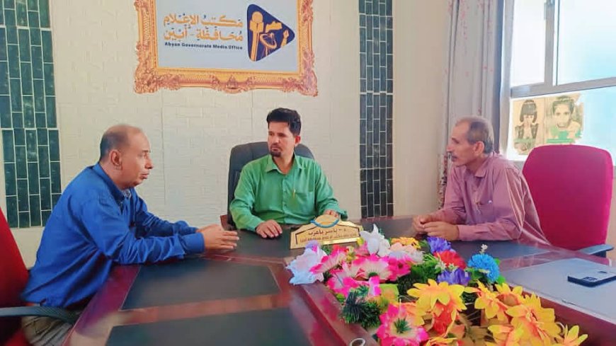 مناقشة تعزيز  آلية العمل الإعلامي في العاصمة زنجبار .