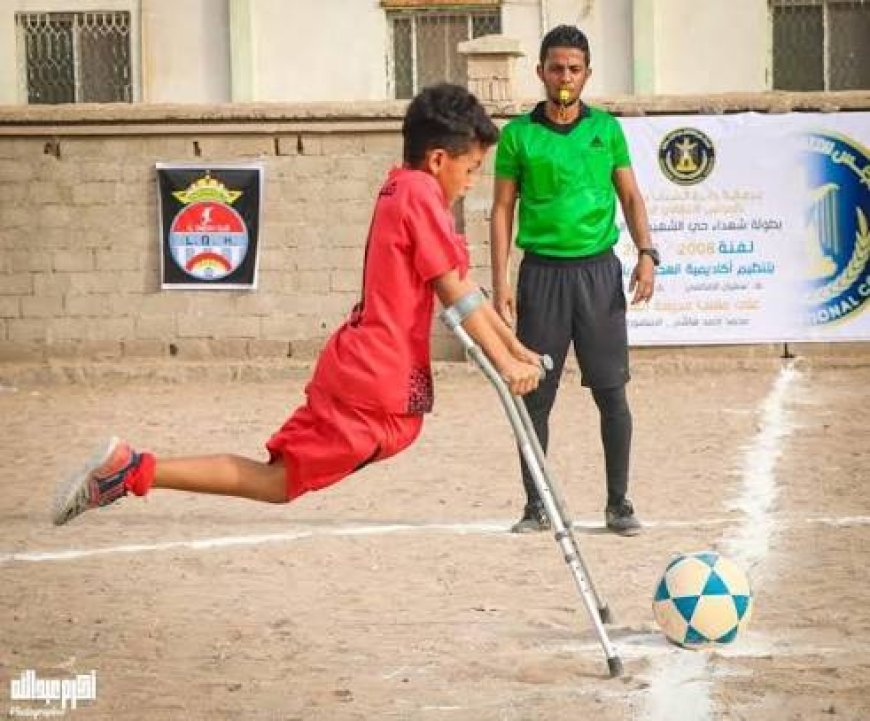 صرخة وجع لطفل جريح حرب 2015.. يناشد إنقاذه بالعلاج في مصر