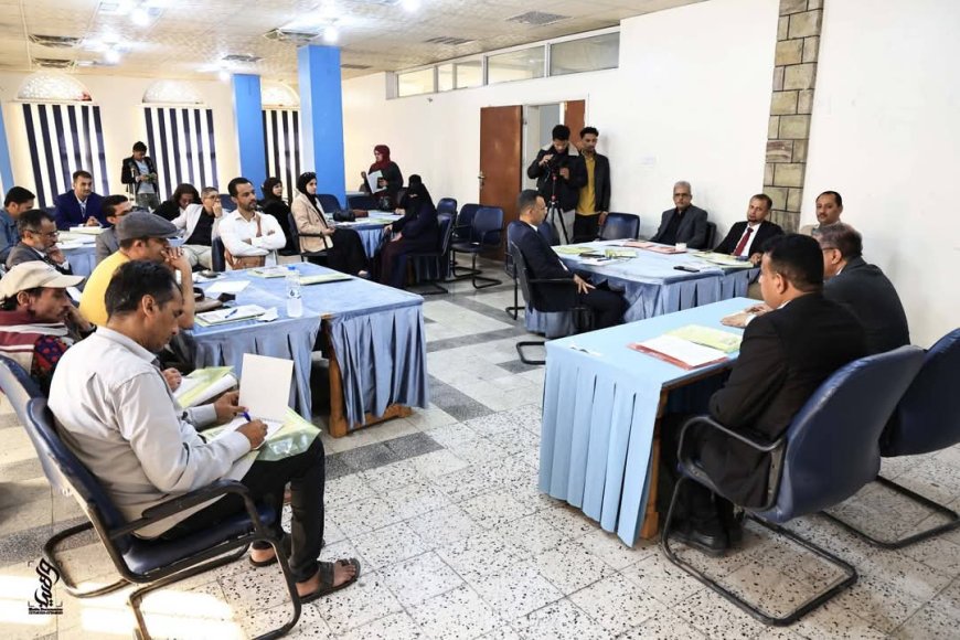 تعز.شاركت فيها إرم بورقة عمل ... مؤسسة أوار للعدالة والتنمية تنظم ندوة بعنوان «نحو سياسات مناخية عادلة» لتعزيز استراتيجيات التكيف محلياً ووطنياً.