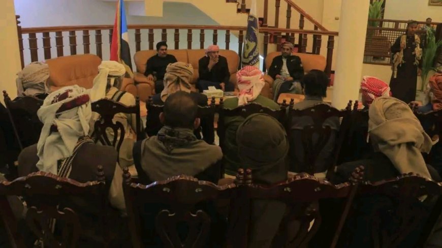 الكثيري يلتقي وجهاء وأعيان مديرية رخية