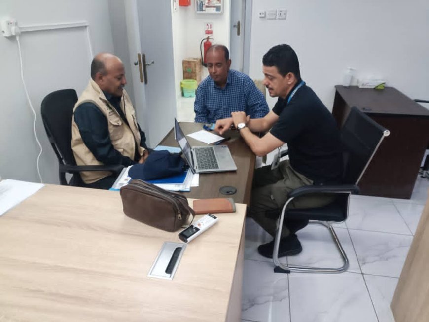 مدير عام زنجبار يناقش مع «اليونبس» وصندوق الأشغال العامة تنفيذ مشاريع رصف حجري بأحياء المدينة