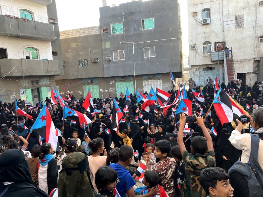 مخيم الاعتصام في الحوطة يشهد فعالية نسوية دعماً لمطالب إعلان دولة الجنوب العربي