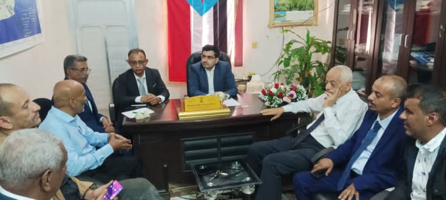 نائب وزير المياه والبيئة يطلع على مستوى الانجاز بالهيئة العامة لحماية البيئة فرع لحج