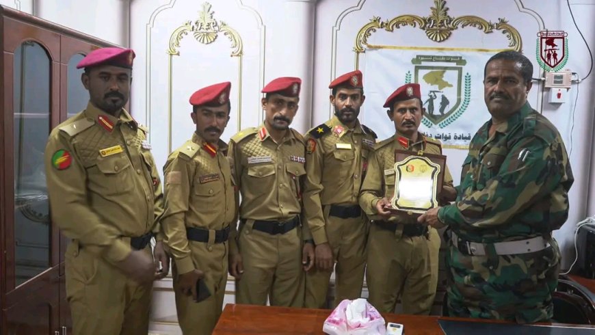 القائد العام لقوات دفاع شبوة يلتقي خريجي الكلية الحربية الدفعة 52