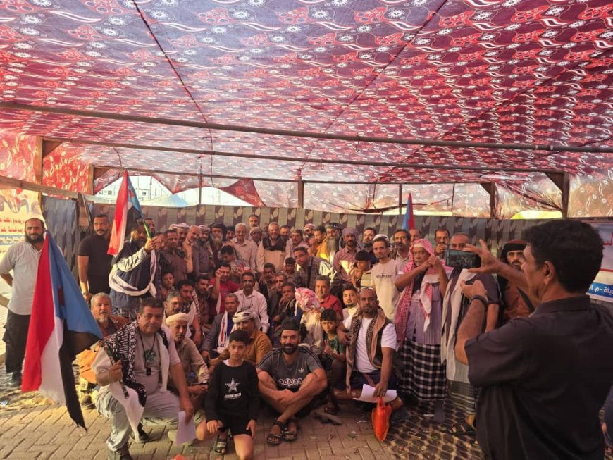 اجتماع موسع لقيادة اللجان المجتمعية ورؤساء الأحياء وأعضاء اللجان المجتمعية خور مكسر