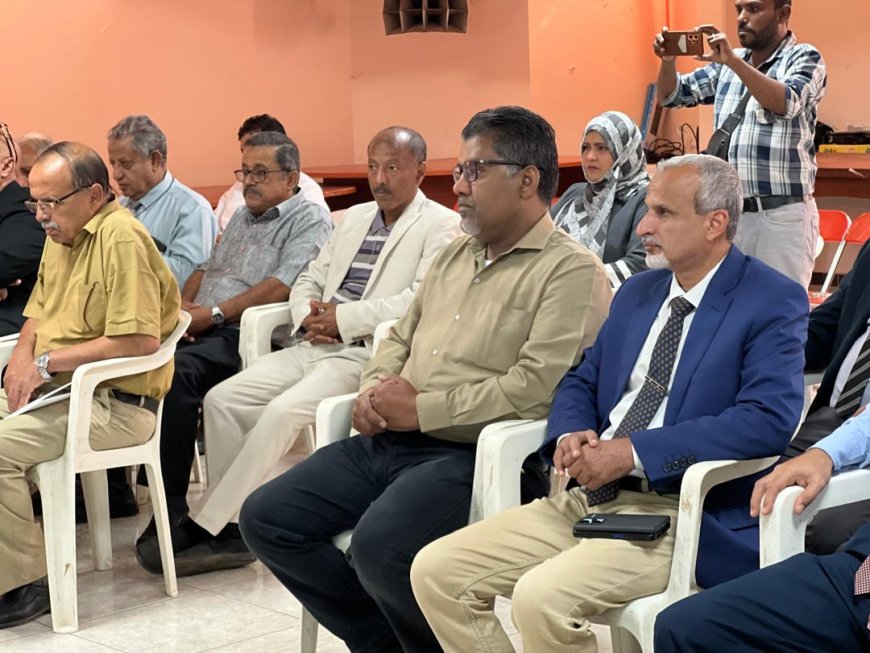 بحضور الشبحي ممثل وزارة الصحة العامة والسكان.. كلية الطب والعلوم الصحية تقيم ورشة علمية حول جراحة الأوعية الدموية 