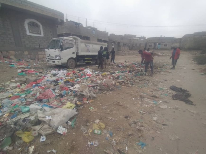 صندوق النظافة م لودر عمل مستمر وجهود كبيرة