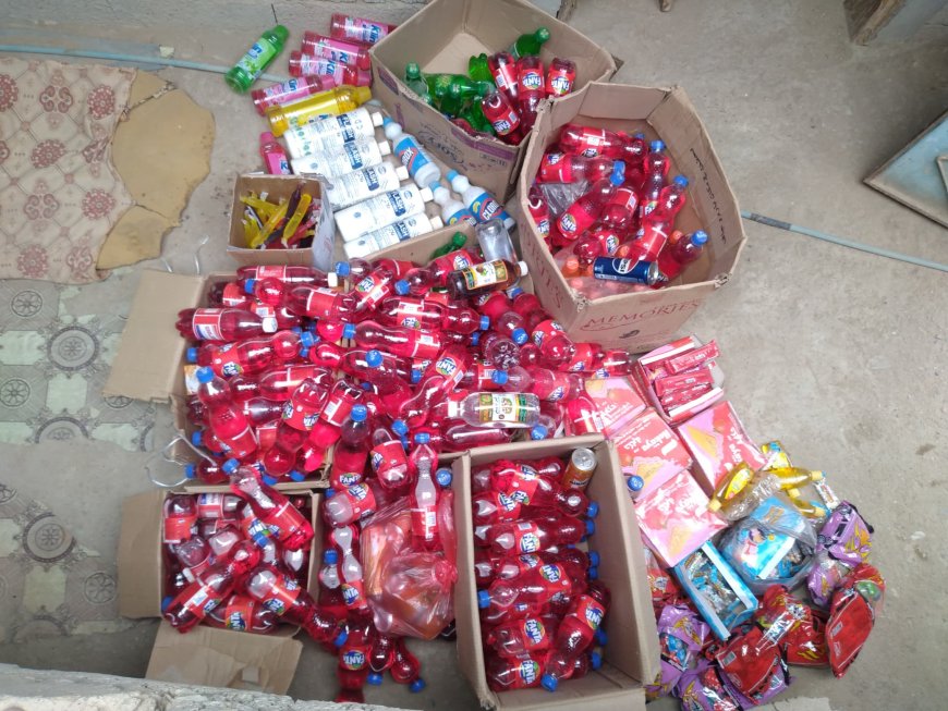 مكتب اشغال خنفر يقوم بحملة تفتيش لبعض المواد الإستهلاكية المنتهية صلاحيتها بسوق جعار