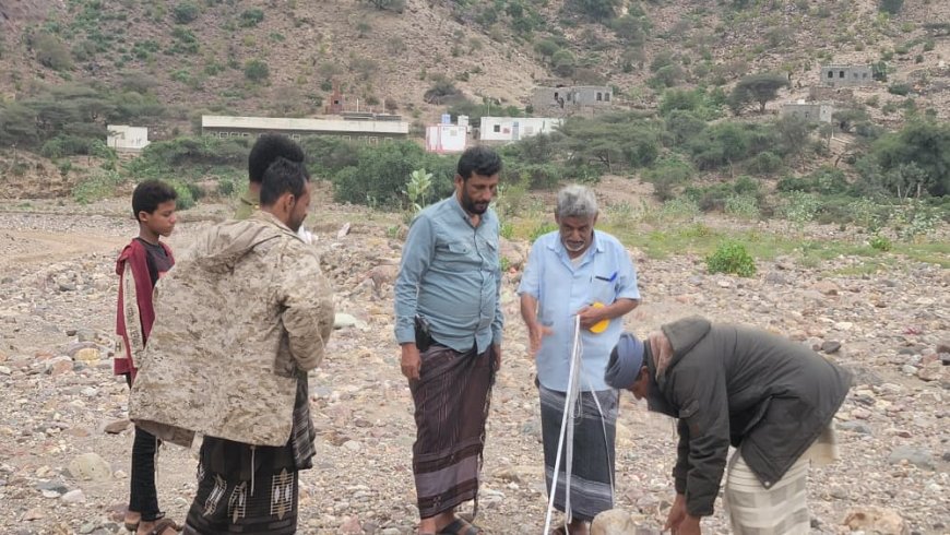 المغربي يُدشّن مشروع عمل جابيونات دفاعية للوحدة الصحية ومدرسة منطقة مويلح في الملاح