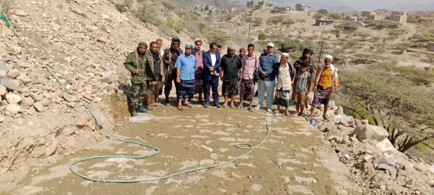 إستلام مشروع رصف طريق الحدب "حدابة" بمديرية كرش القبيطة