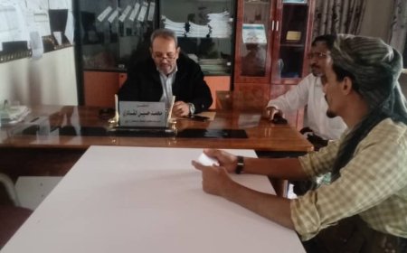 مدير عام مكتب الصحة بأبين يناقش أوضاع مستشفى زنجبار وسبل دعم قسم الطوارئ